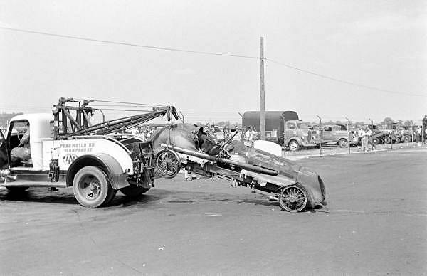 Vintage-Tow-Trucks-Wreckers-Car-Haulers-47.jpg